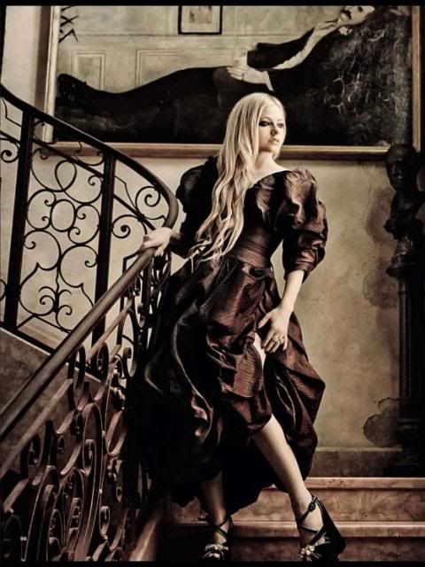 photo Avril-Lavigne-Glamour-2013--02-560x746_zpsa4577d39.jpg