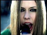  photo Avril-Lavigne-Sk8er-Boi-MV-screencaps-HQ-music-19783976-800-600_original_zps8e030b4f.jpg