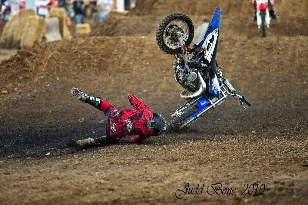 IMAGE: http://i961.photobucket.com/albums/ae98/feetdown1/_MG_0023-1.jpg