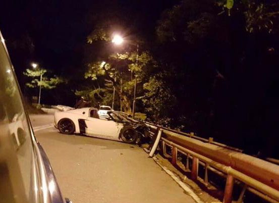 Lotus Elise crash Hong Kong